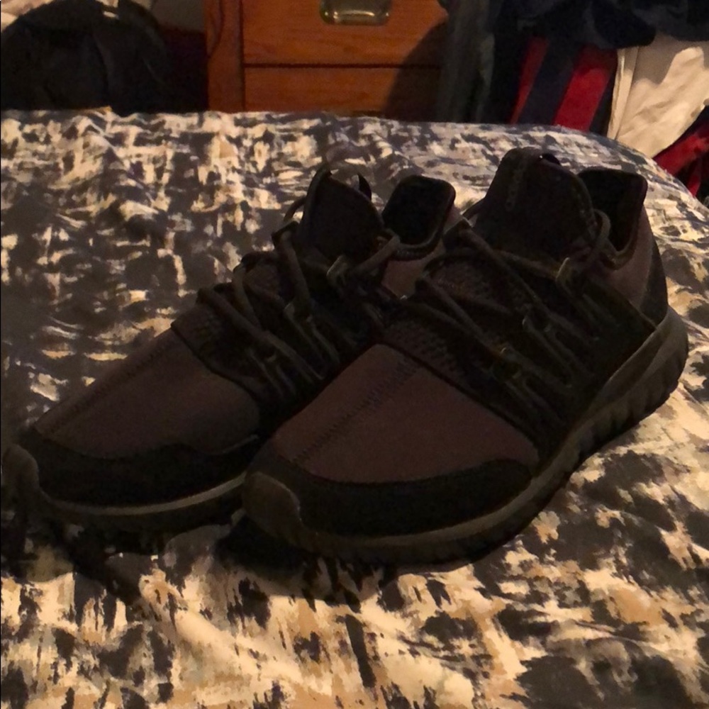 Adidas Tubular Sneakers